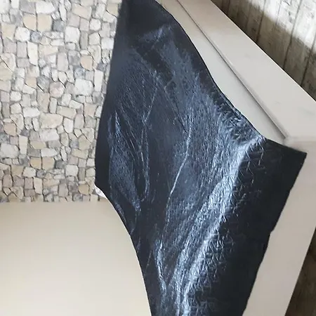דירה Mano Apartman אגר